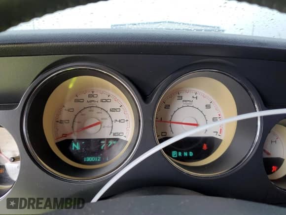 2013 Dodge Challenger R/T Plus z VIN 2C3CDYBT3DH685978, wystawiony jako Copart lot #58119844 z przebiegiem 130 012 mil mil oraz Szkoda całkowita • Salvage title. Historia ofert i sprzedaży dostępna na DreamBid. Obrazek 9.