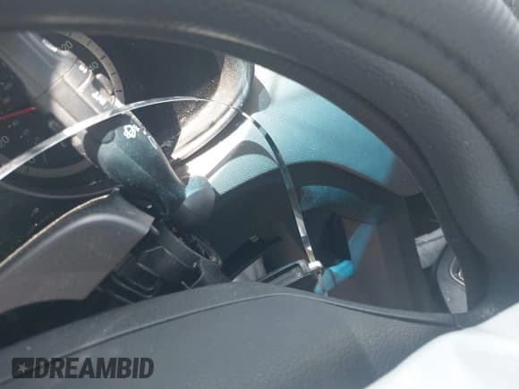 ✅ 2016 Hyundai Santa Fe • VIN: 5XYZT3LB0GG351802 • Lot: 42695517. Wystawiony na IAAI z przebiegiem Nie podano. Bezpłatny archiwum sprzedaży aukcyjnych z USA i szczegółowy raport historii pojazdu na DreamBid. Zdjęcie 11.