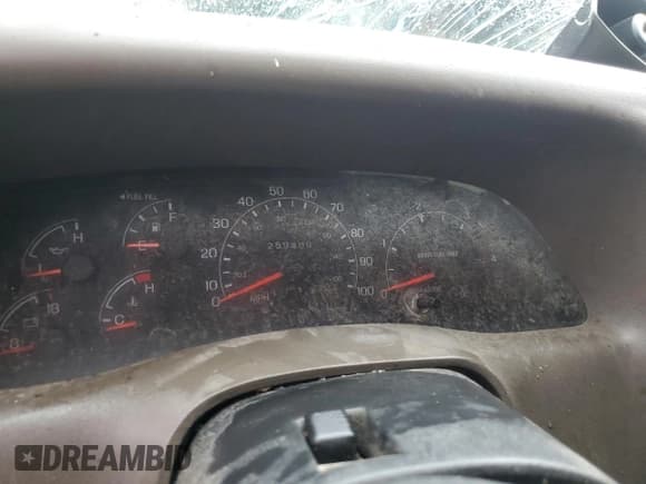 ✅ 2000 Ford F-350 XL • VIN: 1FTSF31F2YEB80575 • Лот: 82091025. Опубликован ранее на Copart с пробегом 259 400 миль. Бесплатный доступ к архиву аукционных продаж из США и подробный отчёт об истории автомобиля на DreamBid. Изображение 9.