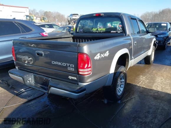 ✅ 2004 Dodge Dakota SLT • VIN: 1D7HG48K44S732241 • Лот: 41640470. Опубликован ранее на IAAI с пробегом 245 363 миль. Бесплатный доступ к архиву аукционных продаж из США и подробный отчёт об истории автомобиля на DreamBid. Изображение 4.