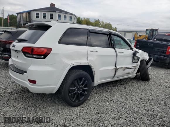 ✅ 2020 Jeep Grand Cherokee Laredo E • VIN: 1C4RJFAGXLC271377 • Lot: 80880025. Listed on Copart with 54,083 mi. Free auction sales archive from the USA and detailed vehicle history report at DreamBid. Image 3.