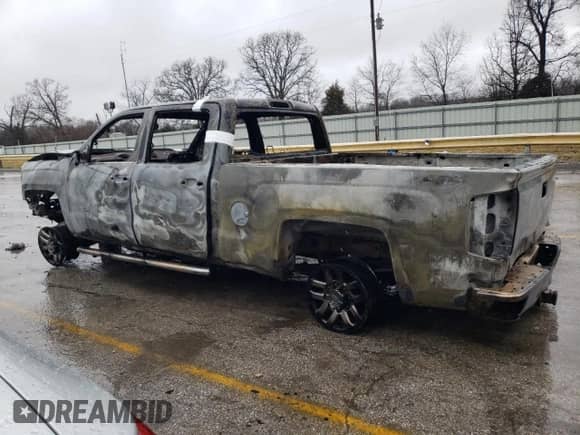 2015 Chevrolet Silverado 2500HD Work Truck z VIN 1GC1KUEG0FF117028, wystawiony jako Copart lot #47480095 z przebiegiem Nie podano mil oraz Nie do naprawy • Non repairable. Historia ofert i sprzedaży dostępna na DreamBid. Obrazek 2.