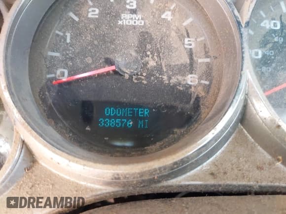 ✅ 2009 Chevrolet Silverado 2500HD • VIN: 1GBHK44K89F166491 • Лот: 42422554. Опубликован ранее на IAAI с пробегом 338 576 миль. Бесплатный доступ к архиву аукционных продаж из США и подробный отчёт об истории автомобиля на DreamBid. Изображение 15.