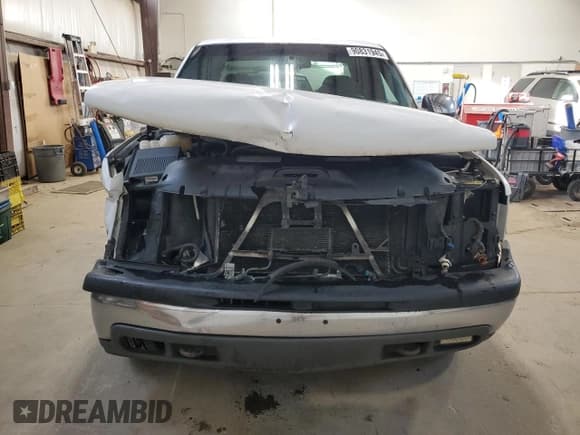 ✅ 2000 Chevrolet Silverado 1500 • VIN: 1GCEK19T6YZ356947 • Лот: 90831945. Опубликован ранее на Copart с пробегом 372 105 миль. Бесплатный доступ к архиву аукционных продаж из США и подробный отчёт об истории автомобиля на DreamBid. Изображение 5.