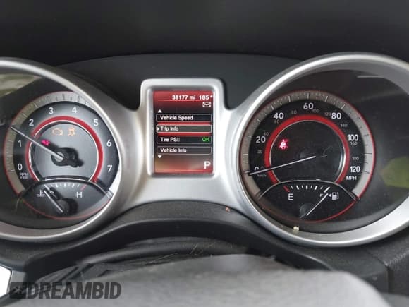 ✅ 2019 Dodge Journey SE • VIN: 3C4PDCBBXKT870959 • Lot: 42734006. Wystawiony na IAAI z przebiegiem 38 177 mil. Bezpłatny archiwum sprzedaży aukcyjnych z USA i szczegółowy raport historii pojazdu na DreamBid. Zdjęcie 7.