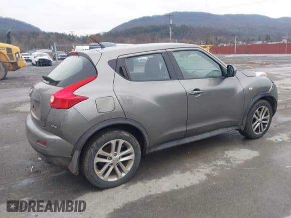 ✅ 2011 Nissan Juke SL • VIN: JN8AF5MV2BT010816 • Лот: 43736524. Опубликован ранее на IAAI с пробегом 155 305 миль. Бесплатный доступ к архиву аукционных продаж из США и подробный отчёт об истории автомобиля на DreamBid. Изображение 4.
