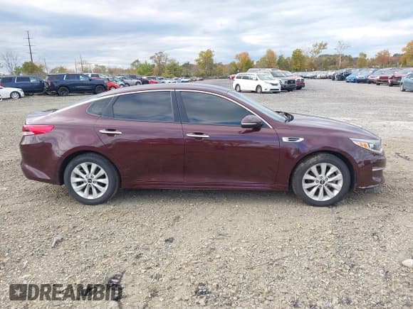 ✅ 2017 Kia Optima LX • VIN: 5XXGT4L34HG123426 • Lot: 43513017. Wystawiony na IAAI z przebiegiem 137 581 mil. Bezpłatny archiwum sprzedaży aukcyjnych z USA i szczegółowy raport historii pojazdu na DreamBid. Zdjęcie 12.