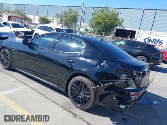 ✅ 2015 Maserati Ghibli • VIN: ZAM57XSA1F1140895 • Лот: 42666874. Опубликован ранее на IAAI с пробегом 86 110 миль. Бесплатный доступ к архиву аукционных продаж из США и подробный отчёт об истории автомобиля на DreamBid. Изображение 3.