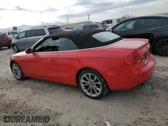 ✅ 2013 Audi A5 Premium Plus • VIN: WAULFAFH9DN014936 • Lot: 52505445. Wystawiony na Copart z przebiegiem 116 589 mil. Bezpłatny archiwum sprzedaży aukcyjnych z USA i szczegółowy raport historii pojazdu na DreamBid. Zdjęcie 2.