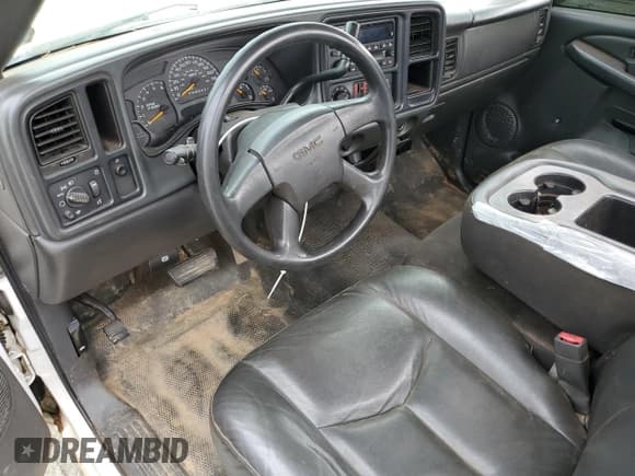 ✅ 2006 GMC Sierra 1500 Work Truck • VIN: 1GTEC14V66Z100214 • Лот: 59821015. Опубликован ранее на Copart с пробегом 168 724 миль. Бесплатный доступ к архиву аукционных продаж из США и подробный отчёт об истории автомобиля на DreamBid. Изображение 8.