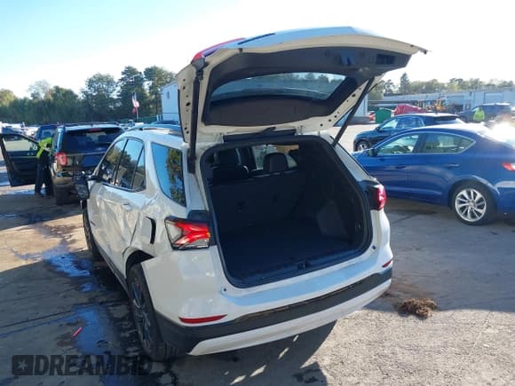 ✅ 2024 Chevrolet Equinox RS • VIN: 3GNAXWEG8RS129819 • Lot: 43454214. Listed on IAAI with 34,199 mi. Free auction sales archive from the USA and detailed vehicle history report at DreamBid. Image 3.