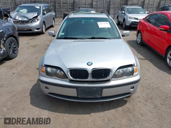 ✅ 2002 BMW 3 Series 325xi • VIN: WBAEP33422PF00009 • Lot: 42371590. Wystawiony na IAAI z przebiegiem 361 936 mil. Bezpłatny archiwum sprzedaży aukcyjnych z USA i szczegółowy raport historii pojazdu na DreamBid. Zdjęcie 12.
