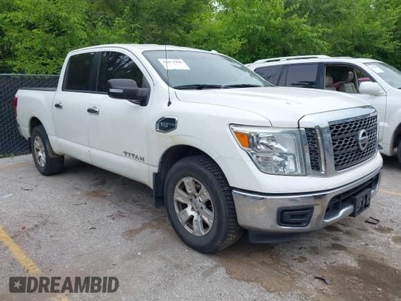 ✅ 2017 Nissan Titan SV • VIN: 1N6AA1EK1HN533195 • Lot: 42471908. Listed on IAAI with 172,279 mi. Free auction sales archive from the USA and detailed vehicle history report at DreamBid. Image 1.