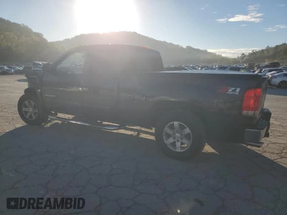 ✅ 2011 GMC Sierra 1500 SLE • VIN: 1GTR2VE34BZ130749 • Lot: 86268035. Wystawiony na Copart z przebiegiem 89 158 mil. Bezpłatny archiwum sprzedaży aukcyjnych z USA i szczegółowy raport historii pojazdu na DreamBid. Zdjęcie 2.