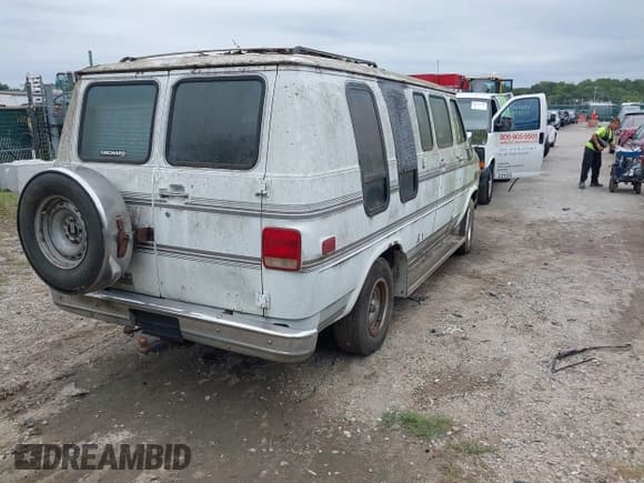 ✅ 1991 Chevrolet Chevy Van • VIN: 2GBEG25K7M4133150 • Лот: 43037810. Опубликован ранее на IAAI с пробегом 177 836 миль. Бесплатный доступ к архиву аукционных продаж из США и подробный отчёт об истории автомобиля на DreamBid. Изображение 4.