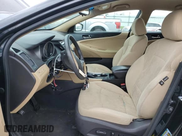 ✅ 2014 Hyundai Sonata GLS • VIN: 5NPEB4AC0EH909169 • Lot: 65911214. Listed on Copart with 92,943 mi. Free auction sales archive from the USA and detailed vehicle history report at DreamBid. Image 7.