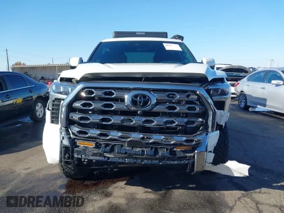 ✅ 2024 Toyota Tundra Platinum Hybrid • VIN: 5TFNC5DB6RX048239 • Lot: 40787209. Listed on IAAI with 17,176 mi. Free auction sales archive from the USA and detailed vehicle history report at DreamBid. Image 12.