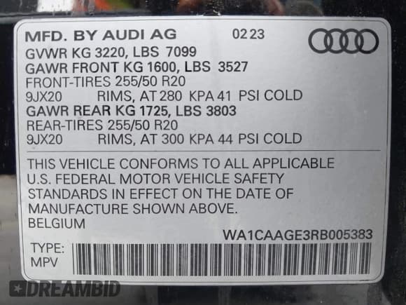 ✅ 2024 Audi Q8 e-tron Sportback S line Premium Plus • VIN: WA1CAAGE3RB005383 • Lot: 42252589. Listed on IAAI with 16,257 mi. Free auction sales archive from the USA and detailed vehicle history report at DreamBid. Image 9.