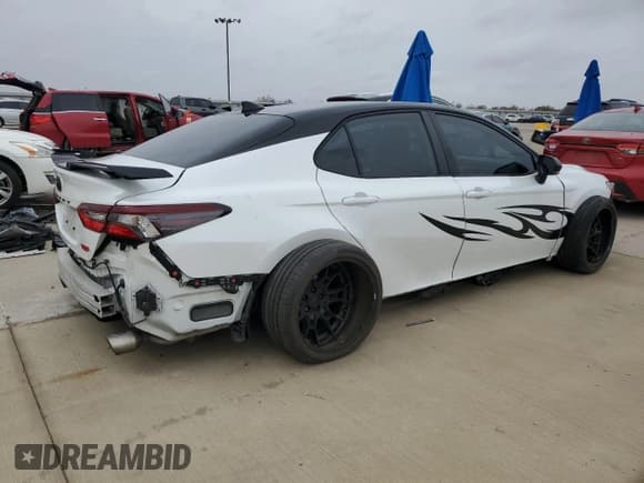 ✅ 2023 Toyota Camry XSE • VIN: 4T1KZ1AK0PU076563 • Lot: 89712595. Wystawiony na Copart z przebiegiem 48 816 mil. Bezpłatny archiwum sprzedaży aukcyjnych z USA i szczegółowy raport historii pojazdu na DreamBid. Zdjęcie 3.