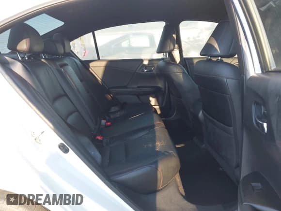 ✅ 2017 Honda Accord Sport SE • VIN: 1HGCR2F13HA273326 • Lot: 43580026. Wystawiony na IAAI z przebiegiem 156 789 mil. Bezpłatny archiwum sprzedaży aukcyjnych z USA i szczegółowy raport historii pojazdu na DreamBid. Zdjęcie 8.