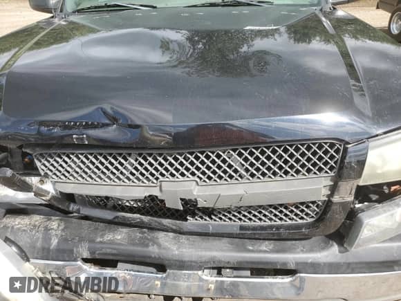 2004 Chevrolet Silverado 1500 Work Truck z VIN 1GCEK14V64Z133889, wystawiony jako Copart lot #67903994 z przebiegiem 118 023 mil mil oraz Czysty tytuł • Clean title. Historia ofert i sprzedaży dostępna na DreamBid. Obrazek 11.