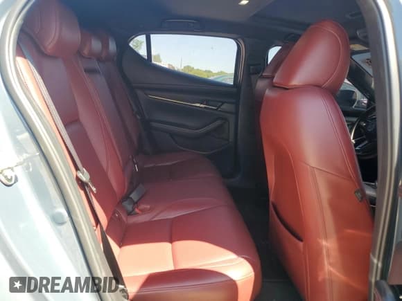 ✅ 2022 Mazda 3 Carbon Edition • VIN: JM1BPALL4N1515827 • Лот: 54532695. Опубликован ранее на Copart с пробегом 42 319 миль. Бесплатный доступ к архиву аукционных продаж из США и подробный отчёт об истории автомобиля на DreamBid. Изображение 10.