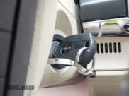 ✅ 2010 Lincoln MKZ • VIN: 3LNHL2GC6AR754328 • Lot: 42988750. Listed on IAAI with 117,944 mi. Free auction sales archive from the USA and detailed vehicle history report at DreamBid. Image 11.