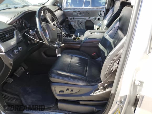 ✅ 2016 Chevrolet Tahoe LT • VIN: 1GNSKBKC4GR125490 • Лот: 87422865. Опубликован ранее на Copart с пробегом 169 359 миль. Бесплатный доступ к архиву аукционных продаж из США и подробный отчёт об истории автомобиля на DreamBid. Изображение 7.