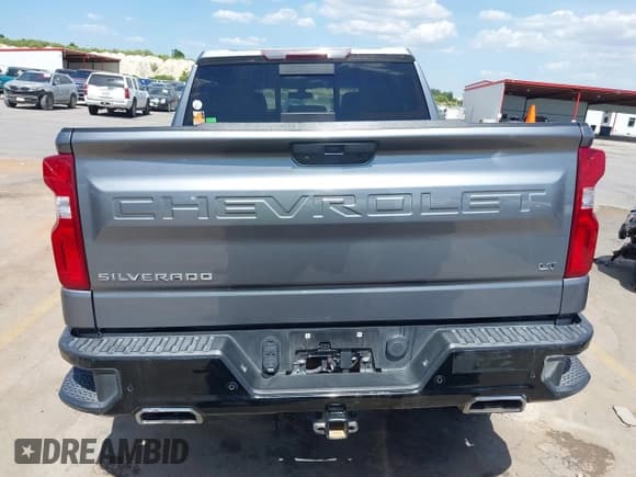✅ 2020 Chevrolet Silverado 1500 LT Trail Boss • VIN: 3GCPYFED2LG273673 • Lot: 42888954. Wystawiony na IAAI z przebiegiem 125 577 mil. Bezpłatny archiwum sprzedaży aukcyjnych z USA i szczegółowy raport historii pojazdu na DreamBid. Zdjęcie 17.