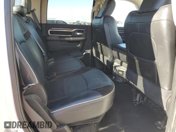 ✅ 2020 Ram 2500 Laramie • VIN: 3C6UR5FL8LG266556 • Lot: 87458735. Wystawiony na Copart z przebiegiem 65 451 mil. Bezpłatny archiwum sprzedaży aukcyjnych z USA i szczegółowy raport historii pojazdu na DreamBid. Zdjęcie 10.