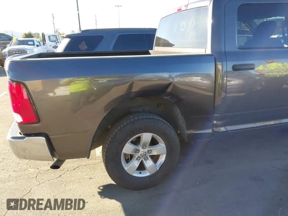 ✅ 2018 Ram 1500 Express • VIN: 3C6RR6KT7JG269723 • Lot: 43782367. Listed on IAAI with 91,822 mi. Free auction sales archive from the USA and detailed vehicle history report at DreamBid. Image 6.