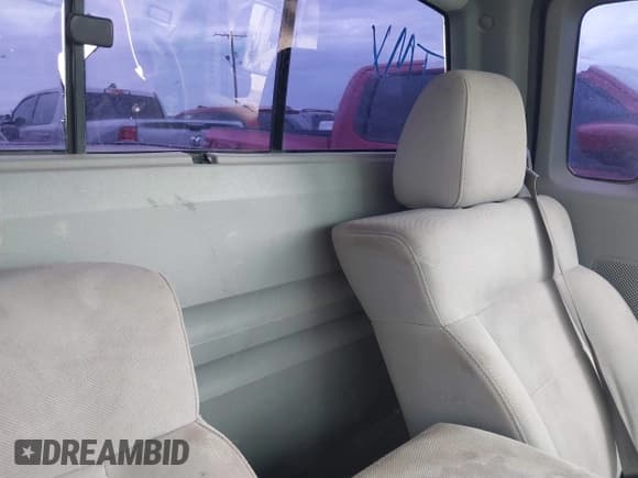 ✅ 2004 Ford F-150 XL • VIN: 1FTRF12W14NB52925 • Lot: 42773779. Listed on IAAI with 160,706 mi. Free auction sales archive from the USA and detailed vehicle history report at DreamBid. Image 8.