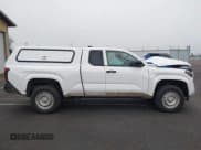 ✅ 2024 Toyota Tacoma SR • VIN: 3TYJDAHN4RT001343 • Лот: 41275362. Опубликован ранее на IAAI с пробегом 3 154 миль. Бесплатный доступ к архиву аукционных продаж из США и подробный отчёт об истории автомобиля на DreamBid. Изображение 14.