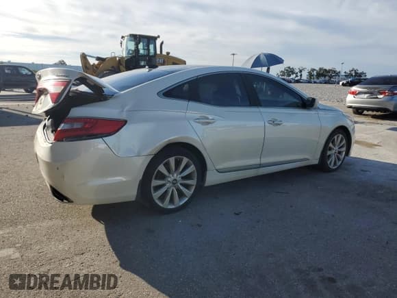 ✅ 2014 Hyundai Azera Limited • VIN: KMHFH4JG3EA410665 • Лот: 71637485. Опубликован ранее на Copart с пробегом 71 535 миль. Бесплатный доступ к архиву аукционных продаж из США и подробный отчёт об истории автомобиля на DreamBid. Изображение 3.