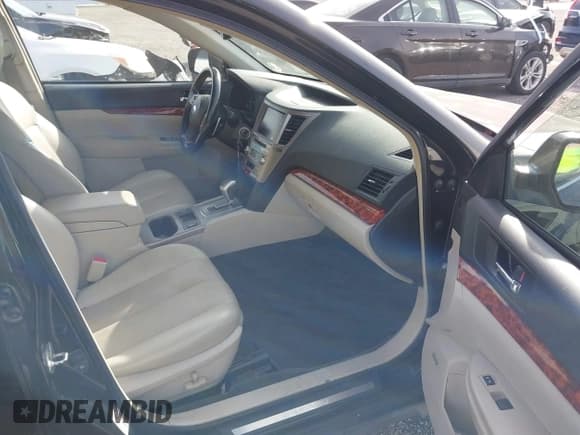 ✅ 2012 Subaru Outback Limited • VIN: 4S4BRBLC9C3288616 • Лот: 43552919. Опубликован ранее на IAAI с пробегом 163 582 миль. Бесплатный доступ к архиву аукционных продаж из США и подробный отчёт об истории автомобиля на DreamBid. Изображение 5.