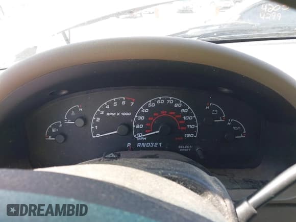 ✅ 2002 Ford Explorer XLS • VIN: 1FMZU72E92UC39924 • Лот: 42049161. Опубликован ранее на IAAI с пробегом Не указан. Бесплатный доступ к архиву аукционных продаж из США и подробный отчёт об истории автомобиля на DreamBid. Изображение 7.