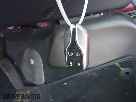 ✅ 2017 Maserati Ghibli S Q4 • VIN: ZAM57RTL0H1235799 • Lot: 42780011. Wystawiony na IAAI z przebiegiem 68 628 mil. Bezpłatny archiwum sprzedaży aukcyjnych z USA i szczegółowy raport historii pojazdu na DreamBid. Zdjęcie 11.