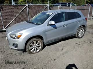 2013 Mitsubishi Outlander SE with VIN 4A4AR4AU7DE013882, listed as a Copart auction lot 87048845 with 152,581 mi miles and Salvage title. Bid and sale history available at DreamBid. Image 1.