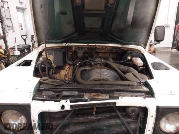 ✅ 1983 Land Rover Defender • VIN: SALLDHAG8AA190593 • Lot: 42166804. Listed on IAAI with Not provided. Free auction sales archive from the USA and detailed vehicle history report at DreamBid. Image 10.