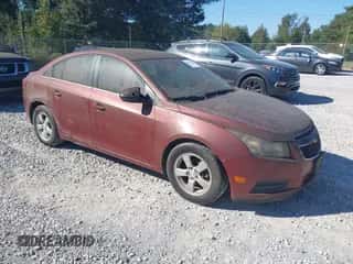 2012 Chevrolet Cruze LS z VIN 1G1PC5SH5C7366708, wystawiony jako IAAI lot #43442054 z przebiegiem 179 255 mil mil oraz . Historia ofert i sprzedaży dostępna na DreamBid. Obrazek 1.