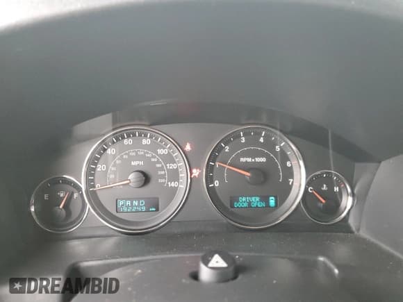 ✅ 2007 Jeep Commander Sport • VIN: 1J8HG48P27C635598 • Lot: 57289285. Listed on Copart with 192,249 mi. Free auction sales archive from the USA and detailed vehicle history report at DreamBid. Image 9.