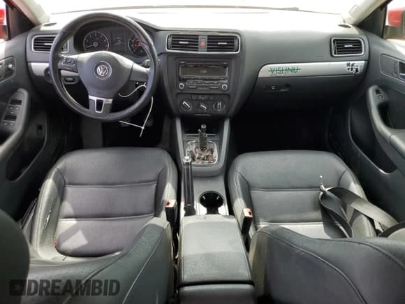 ✅ 2013 Volkswagen Jetta SE • VIN: 3VWBP7AJ2DM386943 • Лот: 55086245. Опубликован ранее на Copart с пробегом 204 857 миль. Бесплатный доступ к архиву аукционных продаж из США и подробный отчёт об истории автомобиля на DreamBid. Изображение 8.