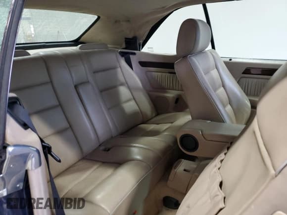 ✅ 1995 Mercedes-Benz E 320 • VIN: WDBEA66E5SC276733 • Лот: 90385675. Опубликован ранее на Copart с пробегом 103 085 миль. Бесплатный доступ к архиву аукционных продаж из США и подробный отчёт об истории автомобиля на DreamBid. Изображение 10.