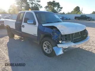 ✅ 2000 Chevrolet Silverado 1500 • VIN: 2GCEC19V4Y1349440 • Лот: 43406223. Опубликован ранее на IAAI с пробегом 382 800 миль. Бесплатный доступ к архиву аукционных продаж из США и подробный отчёт об истории автомобиля на DreamBid. Изображение 1.