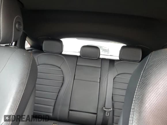 ✅ 2021 Mercedes-Benz GLC 300 • VIN: W1N0J8EB4MF914771 • Лот: 82416635. Опубликован ранее на Copart с пробегом 86 233 миль. Бесплатный доступ к архиву аукционных продаж из США и подробный отчёт об истории автомобиля на DreamBid. Изображение 10.