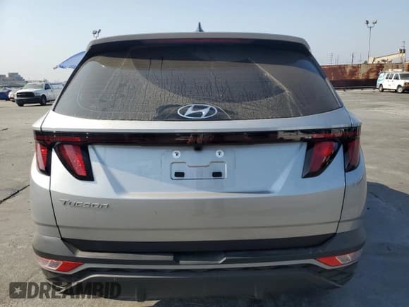 ✅ 2024 Hyundai Tucson SE • VIN: 5NMJA3DE5RH340654 • Lot: 62660284. Wystawiony na Copart z przebiegiem 13 671 mil. Bezpłatny archiwum sprzedaży aukcyjnych z USA i szczegółowy raport historii pojazdu na DreamBid. Zdjęcie 6.