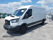 ✅ 2019 Ford Transit • VIN: 1FTBW2CM0KKB59593 • Lot: 41961520. Wystawiony na IAAI z przebiegiem 136 094 mil. Bezpłatny archiwum sprzedaży aukcyjnych z USA i szczegółowy raport historii pojazdu na DreamBid. Zdjęcie 2.
