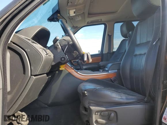 ✅ 2011 Land Rover Range Rover Sport SC • VIN: SALSH2E41BA278078 • Lot: 80185365. Listed on Copart with 137,903 mi. Free auction sales archive from the USA and detailed vehicle history report at DreamBid. Image 7.