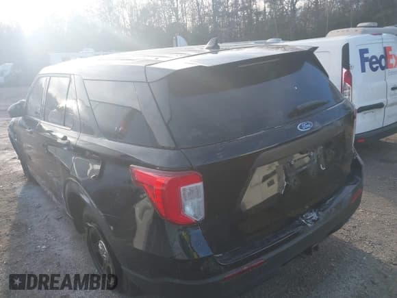 ✅ 2022 Ford Police Interceptor Utility • VIN: 1FM5K8AB0NGA27210 • Lot: 43629043. Listed on IAAI with 41,249 mi. Free auction sales archive from the USA and detailed vehicle history report at DreamBid. Image 3.