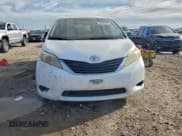 ✅ 2011 Toyota Sienna LE • VIN: 5TDKK3DC3BS071816 • Лот: 94692915. Опубликован ранее на Copart с пробегом 177 536 миль. Бесплатный доступ к архиву аукционных продаж из США и подробный отчёт об истории автомобиля на DreamBid. Изображение 5.